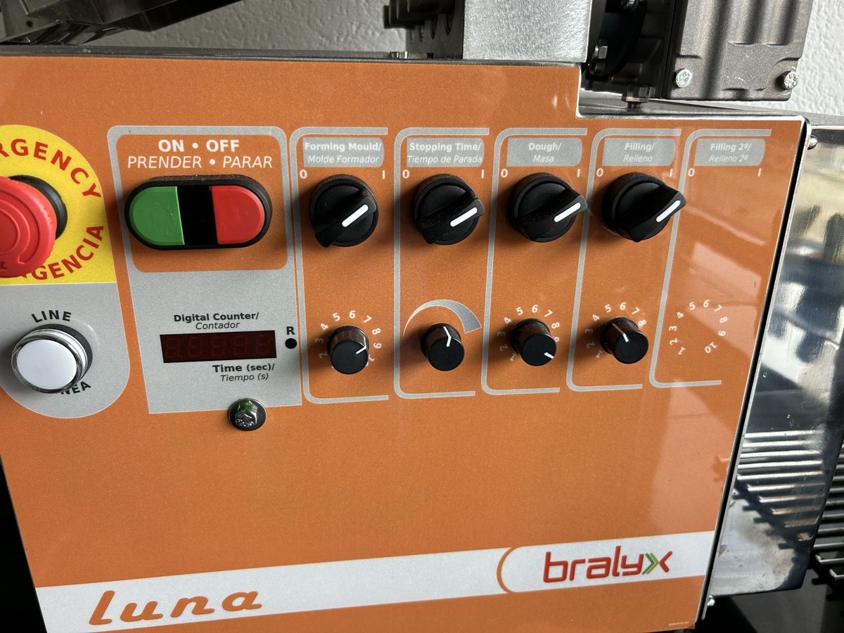 Máquina para coxinha luna (Gebraucht) in moehlin für CHF 4400 – nur ...