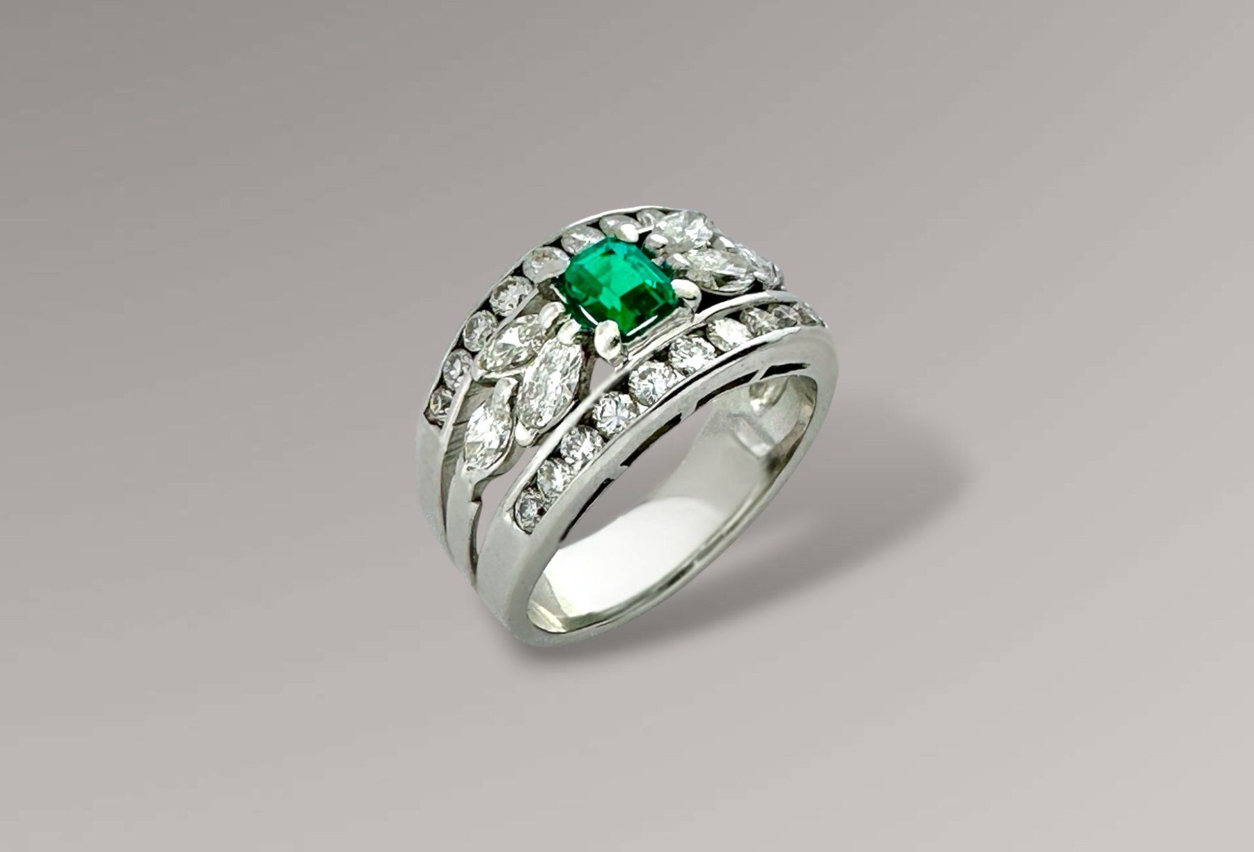 Anelli: FRISCHKNECHT, St. Gallen, Smaragd - Diamant - Ring – Usato da Zuzwil SG venduto da artimmo 4