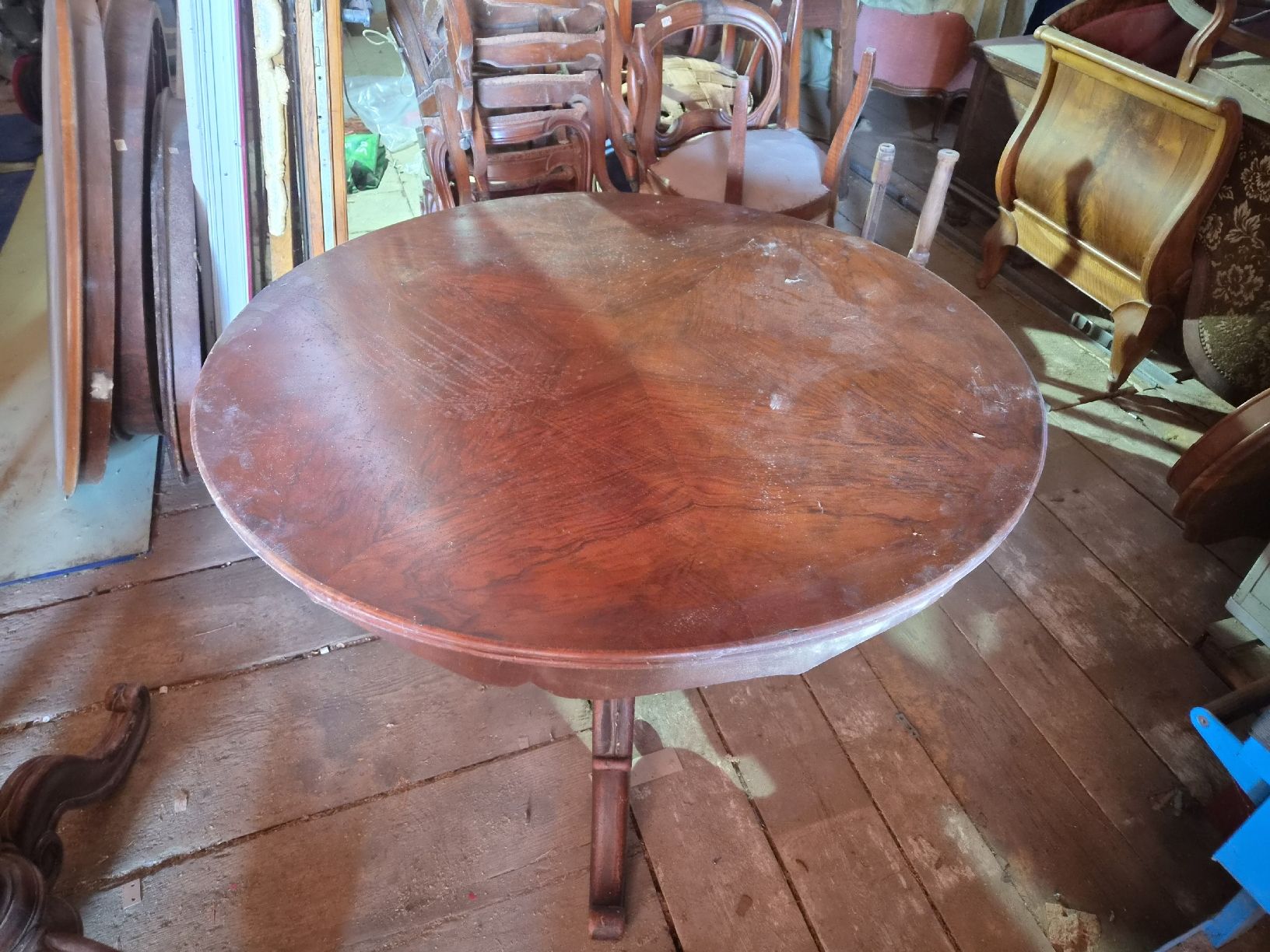 Tische: 1 ancienne tabe ronde  – Gebraucht aus Farvagny-le-Grand von CollectibleWatches 1