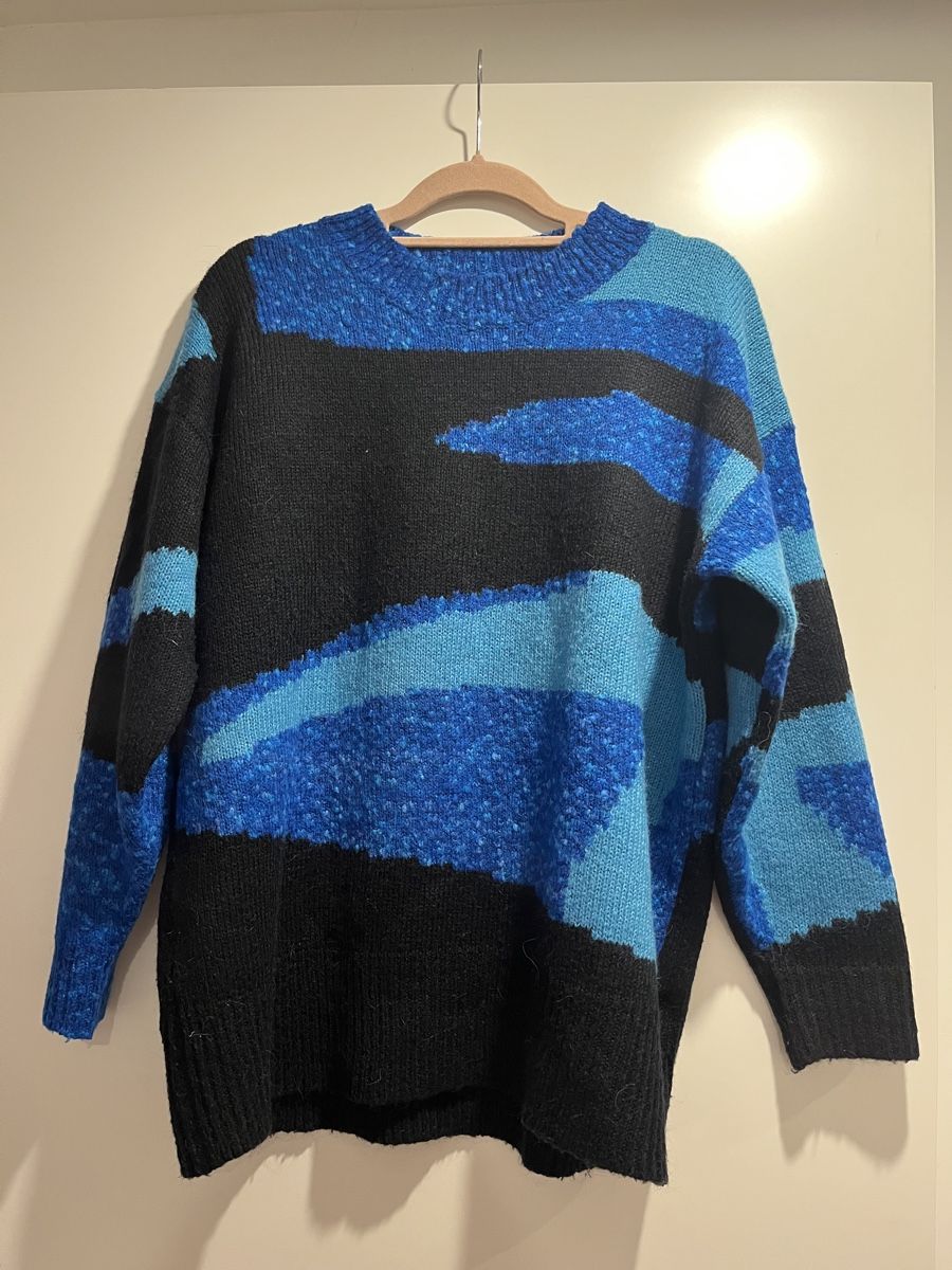 Pulls & Sweat-shirts: Topshop Blau-Schwarzer Pullover, Grösse M – D'occasion à Zürich par Closetbesties