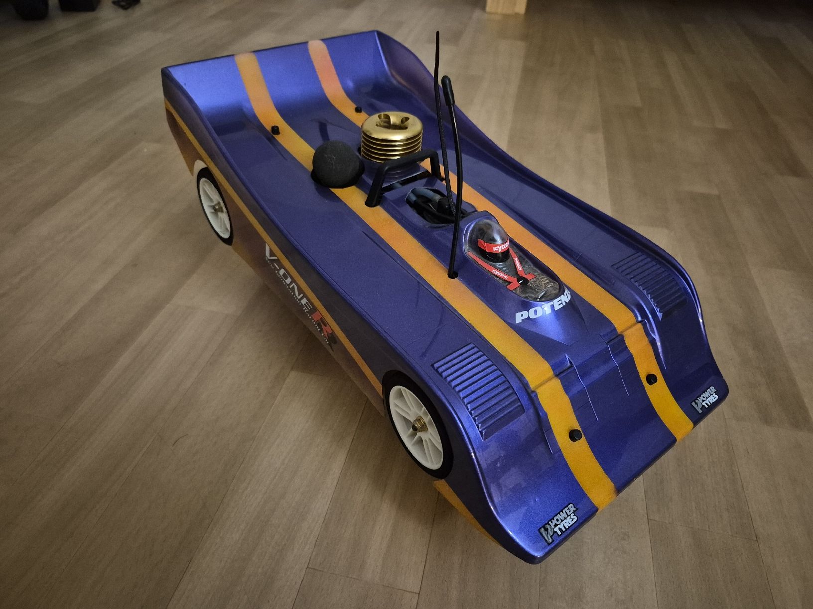 Kyosho Modellismo RC: Wunderschönes Rc Car Kyosho V one R – Usato da Dielsdorf venduto da BARDARRU 1