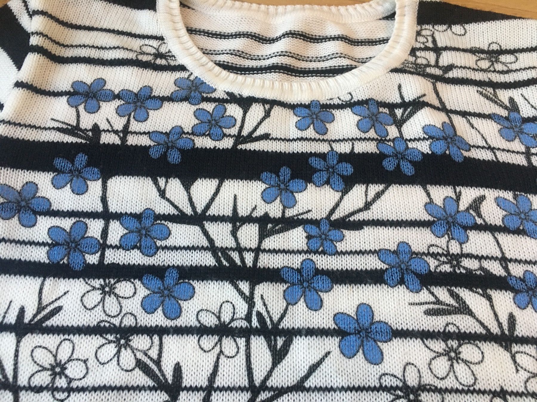 Pullover & Sweatshirts: Damen Strick Pullover, Gr. 36 – Gebraucht aus Zürich von VorlonShadow 2