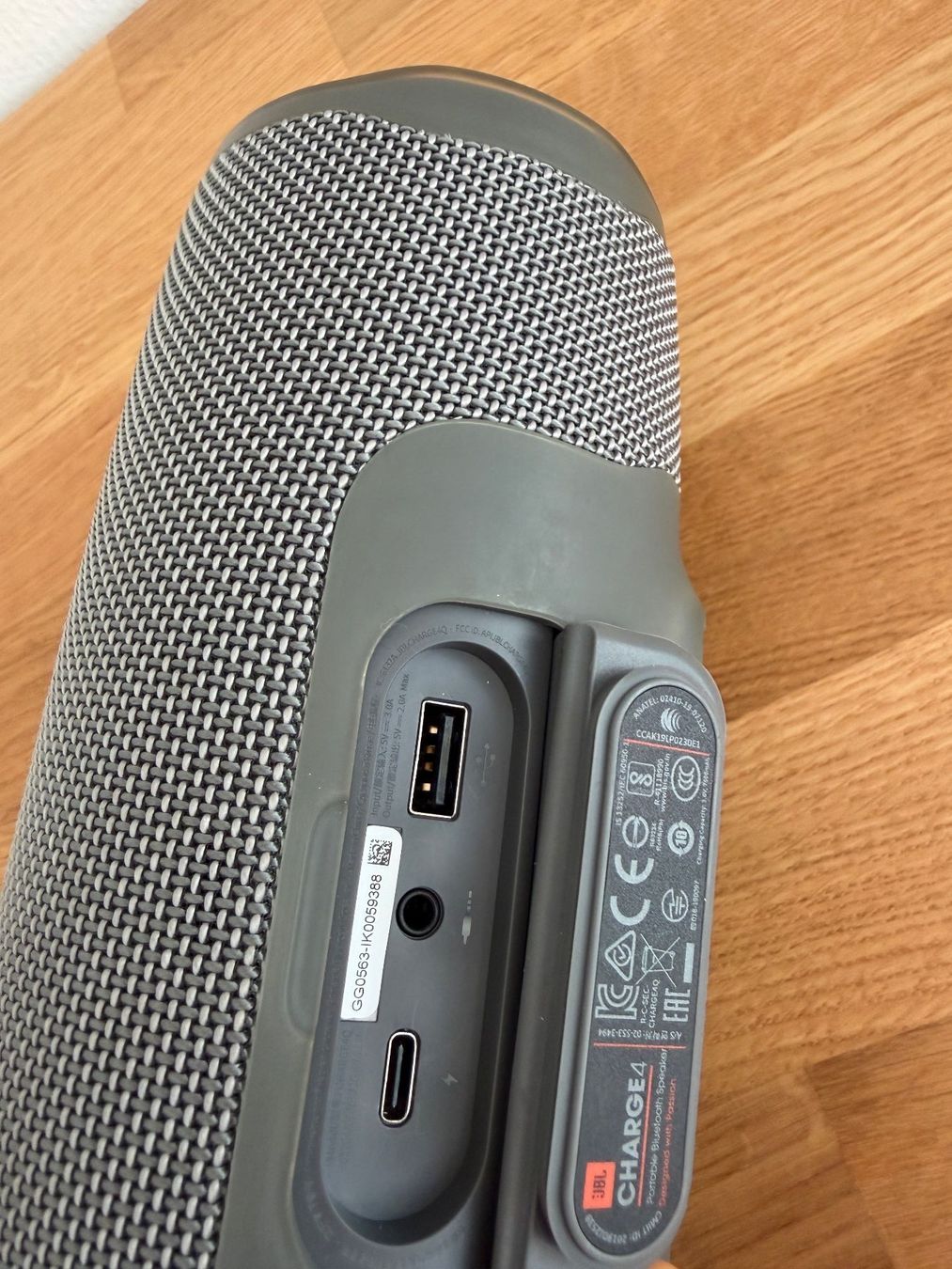 JBL Lautsprecher: JBL Charge 4, Grau, guter Zustand – Gebraucht aus Zürich von TopElectronics 3