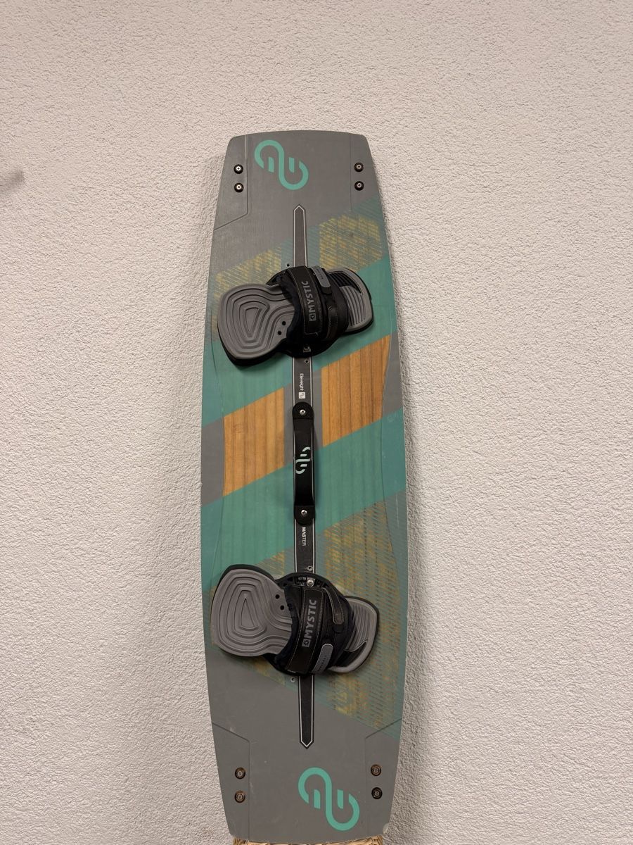 Kite: Eleveight Master Kiteboard 136/41  – Gebraucht aus Müllheim Dorf von vieste77