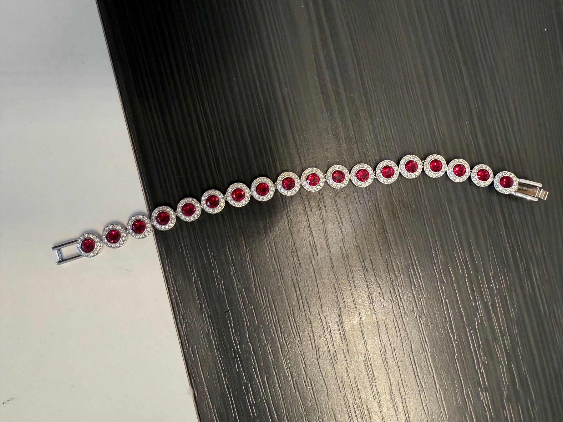 Swarovski Armbänder & -reifen: Magnifique bracelet Swarovski – Neu (gemäss Beschreibung) aus Savigny von mariemari75 2