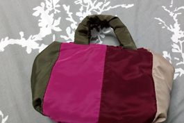 Sac fourre tout pratique et original marque Parfois