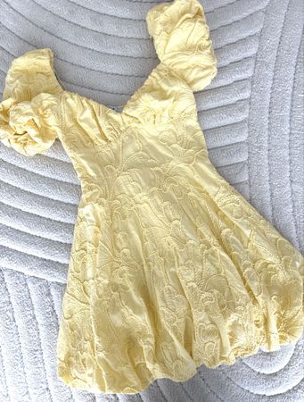 Süsses Kleid NEU