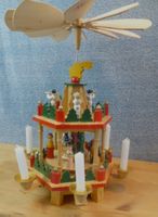 Weihnachtspyramide 2-stöckig, ca. 35 cm hoch Nr.2