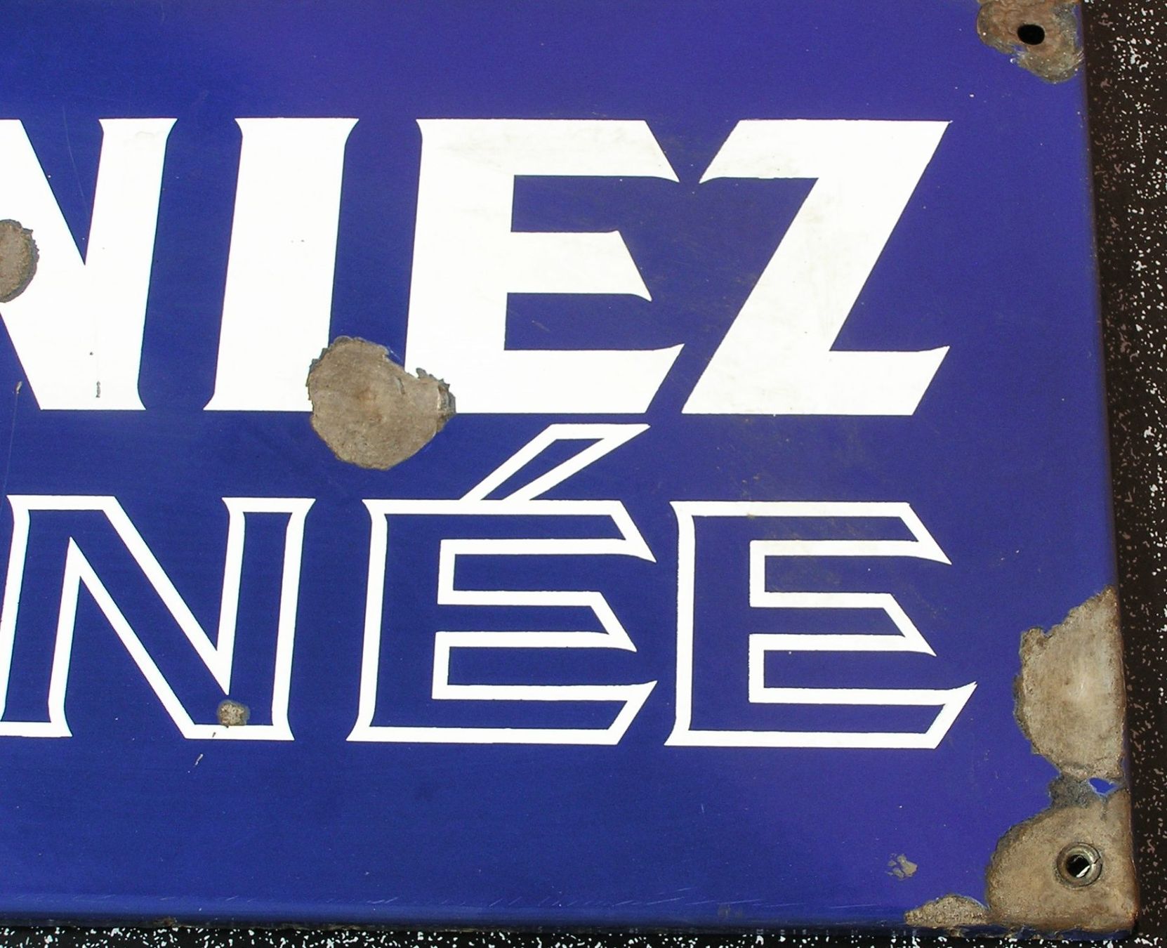 Schilder: EMAILSCHILD HENNIEZ LITHINEE – Gebraucht aus Grenchen von Antique-hunter 4