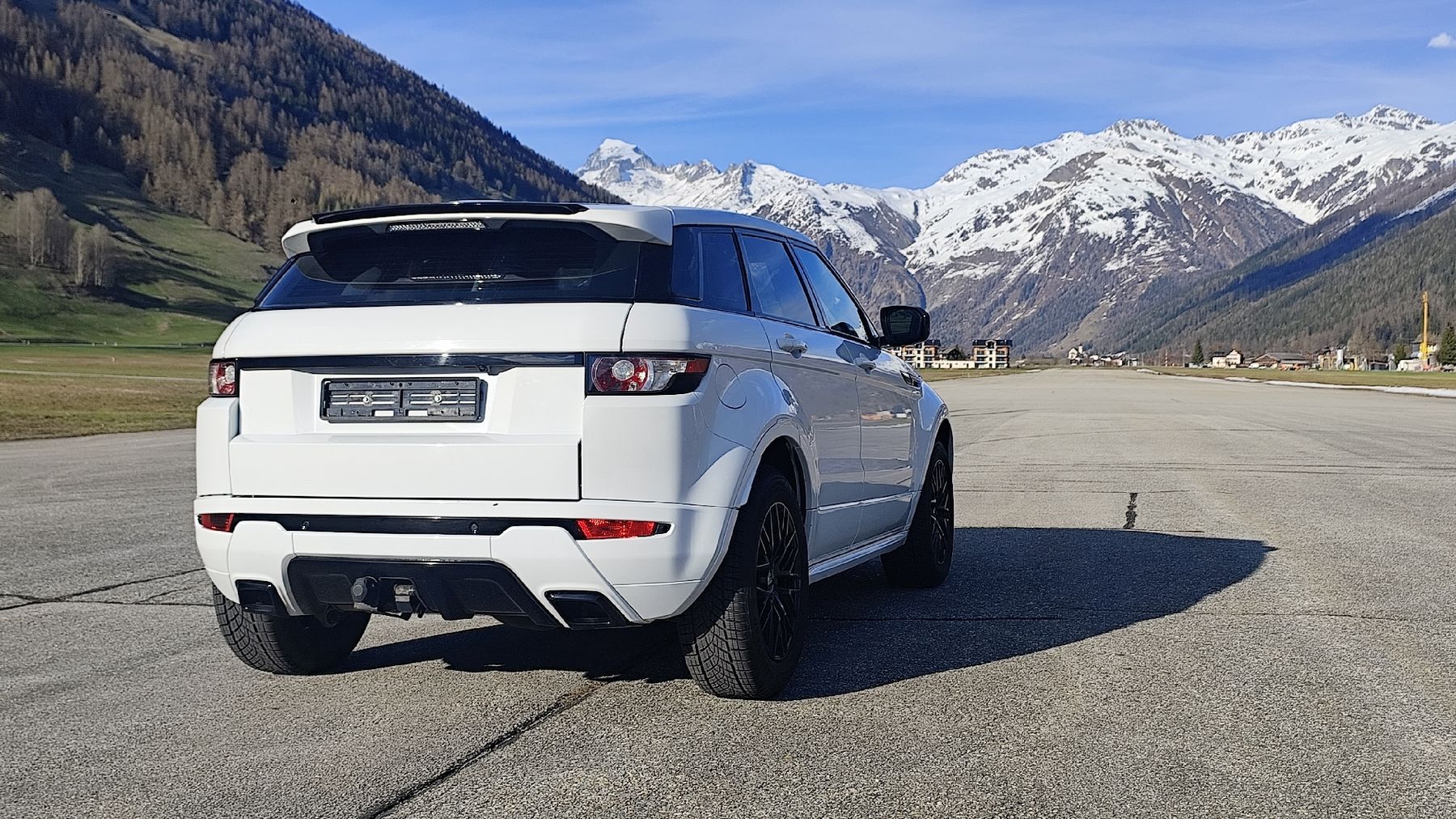Land Rover Automobili: Range Rover Evoque – Difettoso da Ulrichen venduto da 130ttv 2