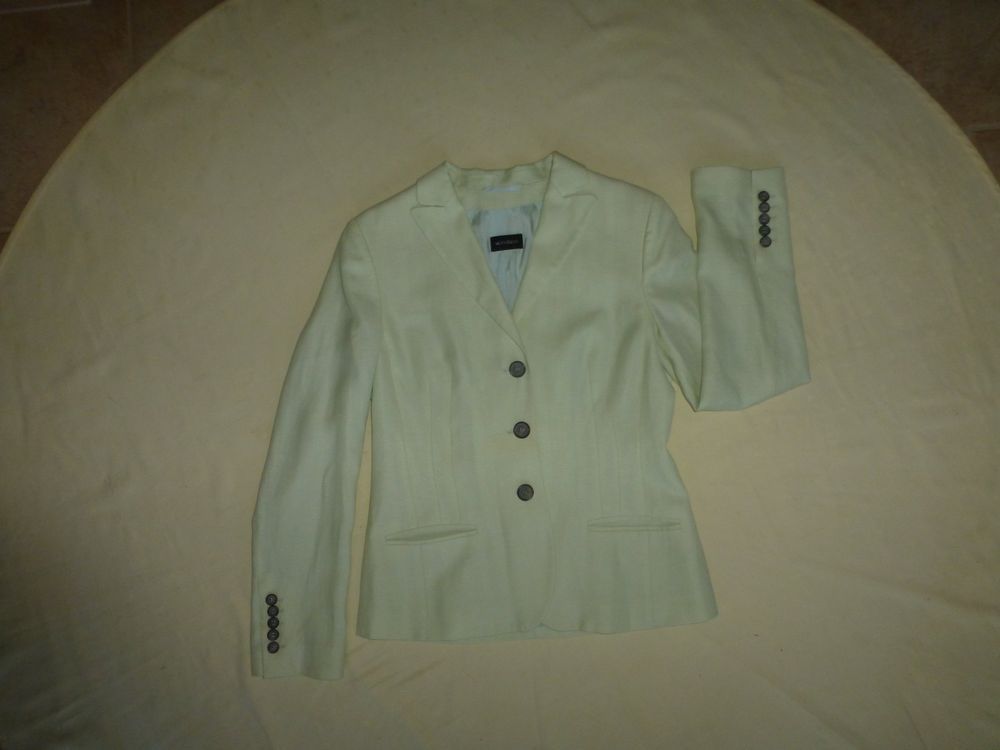 Windsor Vestes: Damenblazer von Windsor Gr. 38 – D'occasion à Basel par astwo