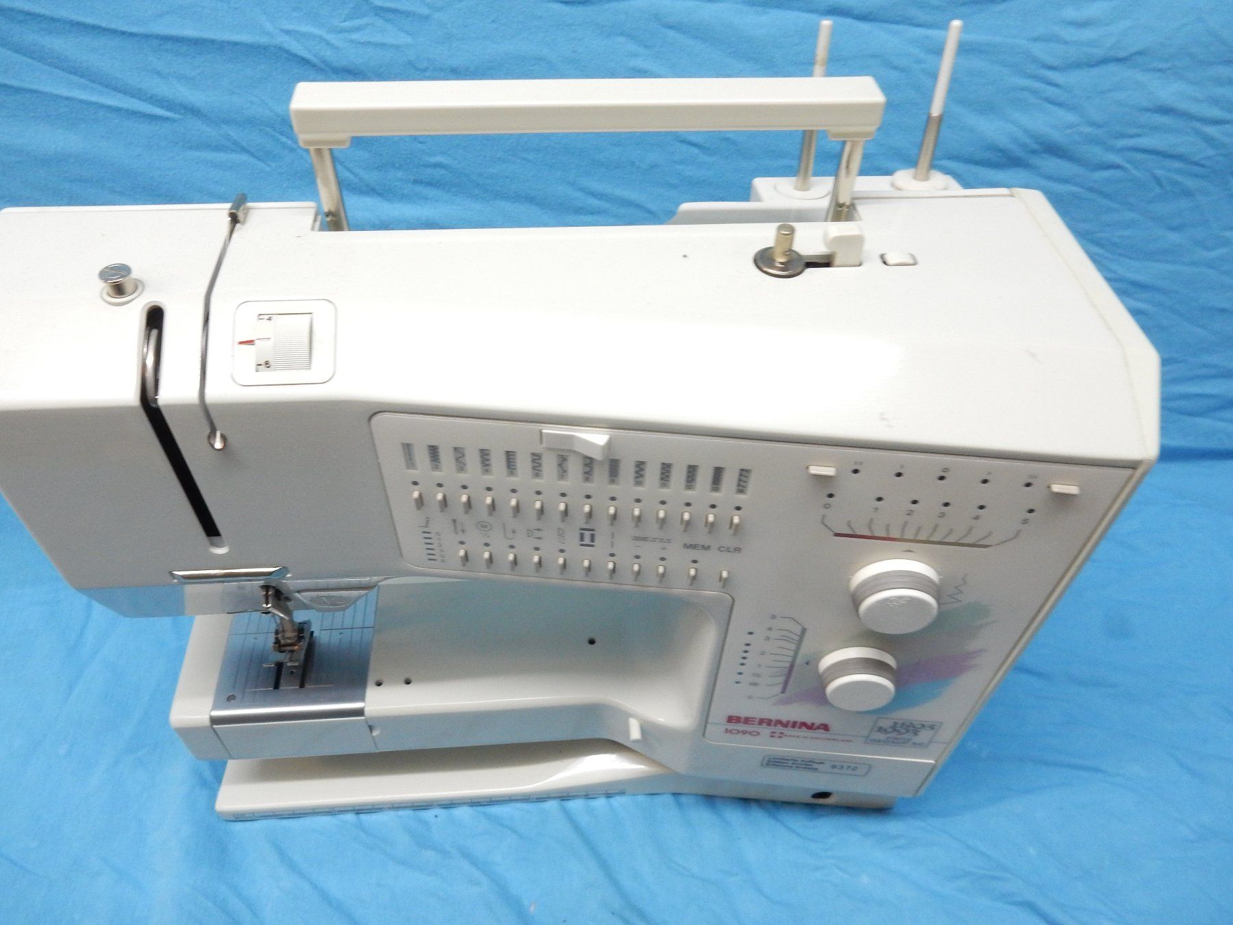 Bernina Macchine da cucire: Bernina 1090 computer Jubiläumsmodell defekt ab  Fr. 10.00 – Difettoso da Watt venduto da Mariposa49 1