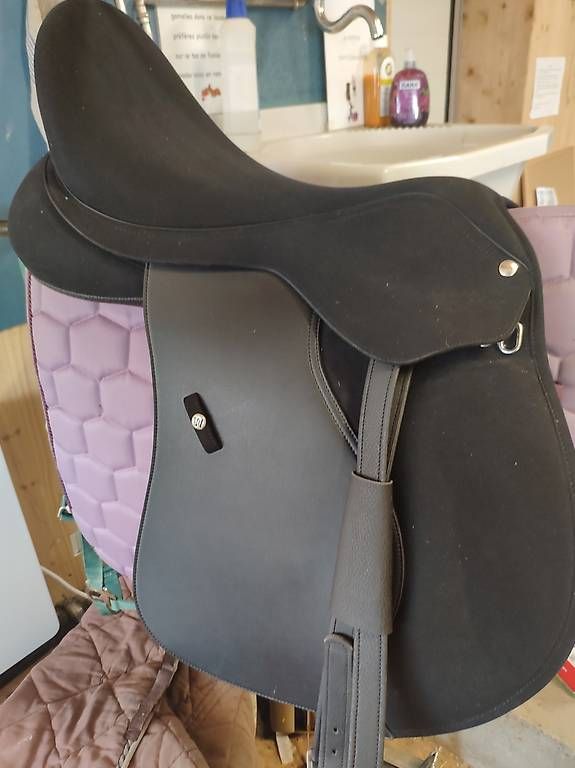 Selles, accessoires: Wintec VS-2000 HART – Neuf avec emballage d'origine à Bullet par Talullah