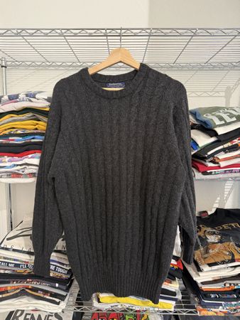 90’s Vintage Burberry’s Wool Knit Crewneck fit L-XL