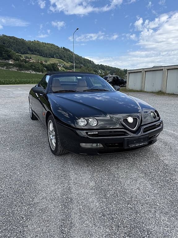 Automobili: Alfa Romeo Spider 2.0 TS  Cabriolet mit Hardtop  – Usato da Rorschach venduto da Math2000 1