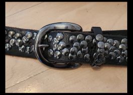 Ceinture cuir Liebeskind Berlin noir clous 100 cm