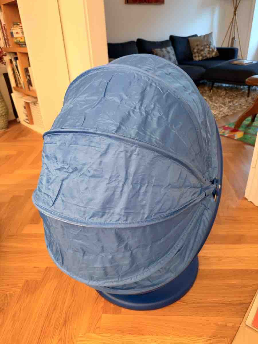 Poltrone: IKEA Drehsessel in Blau mit Verdeck – Usato da Basel venduto da Tradingjo 1