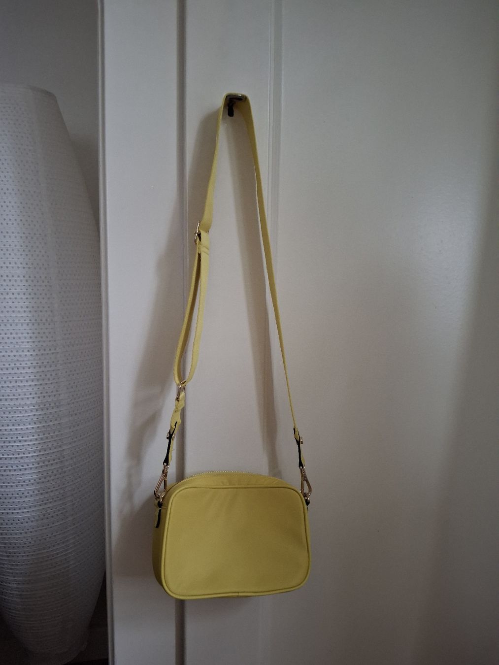 Taschen für Damen: Sac jaune en tissu  – Gebraucht aus Lausanne von Cognitia 2