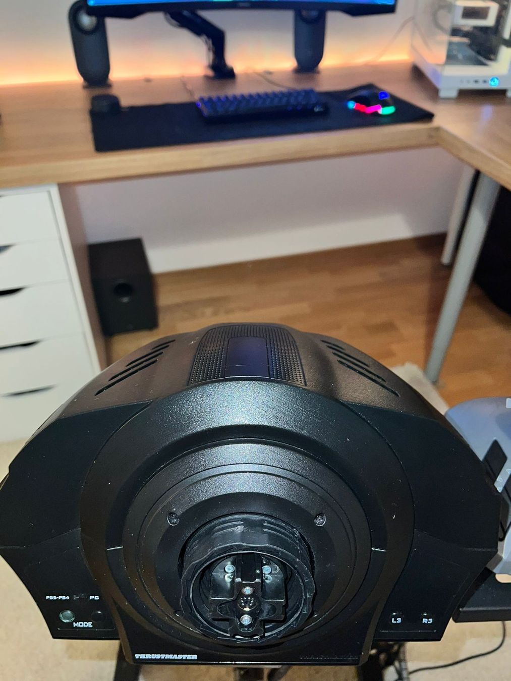Modellismo RC: T300 Racing Wheel Servo Base – Usato da Wetzikon ZH venduto da enf_t9kl