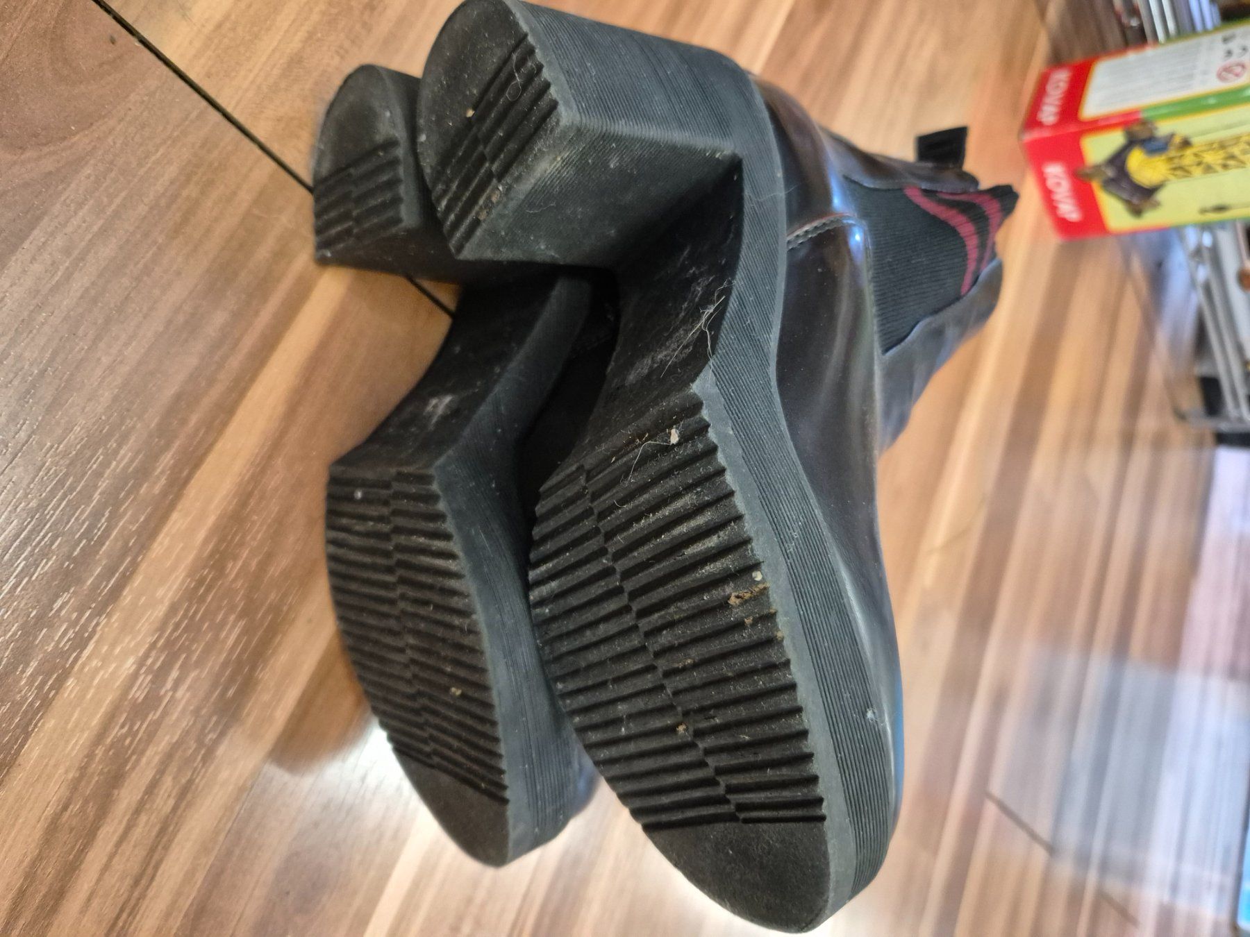 Buffalo Scarpe da donna: 1 Paar Stiefeletten  gr36 Buffalo B14 – Usato da Schwarzenburg venduto da Flamingo07 1