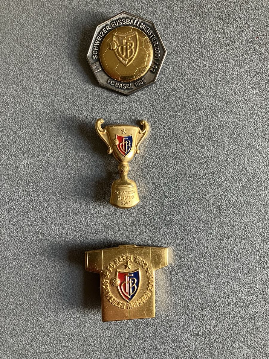 FC Basel Placchette & Badge: FC Basel Meister-Plaketten/Pins – Usato da Frenkendorf venduto da The_Moose 2