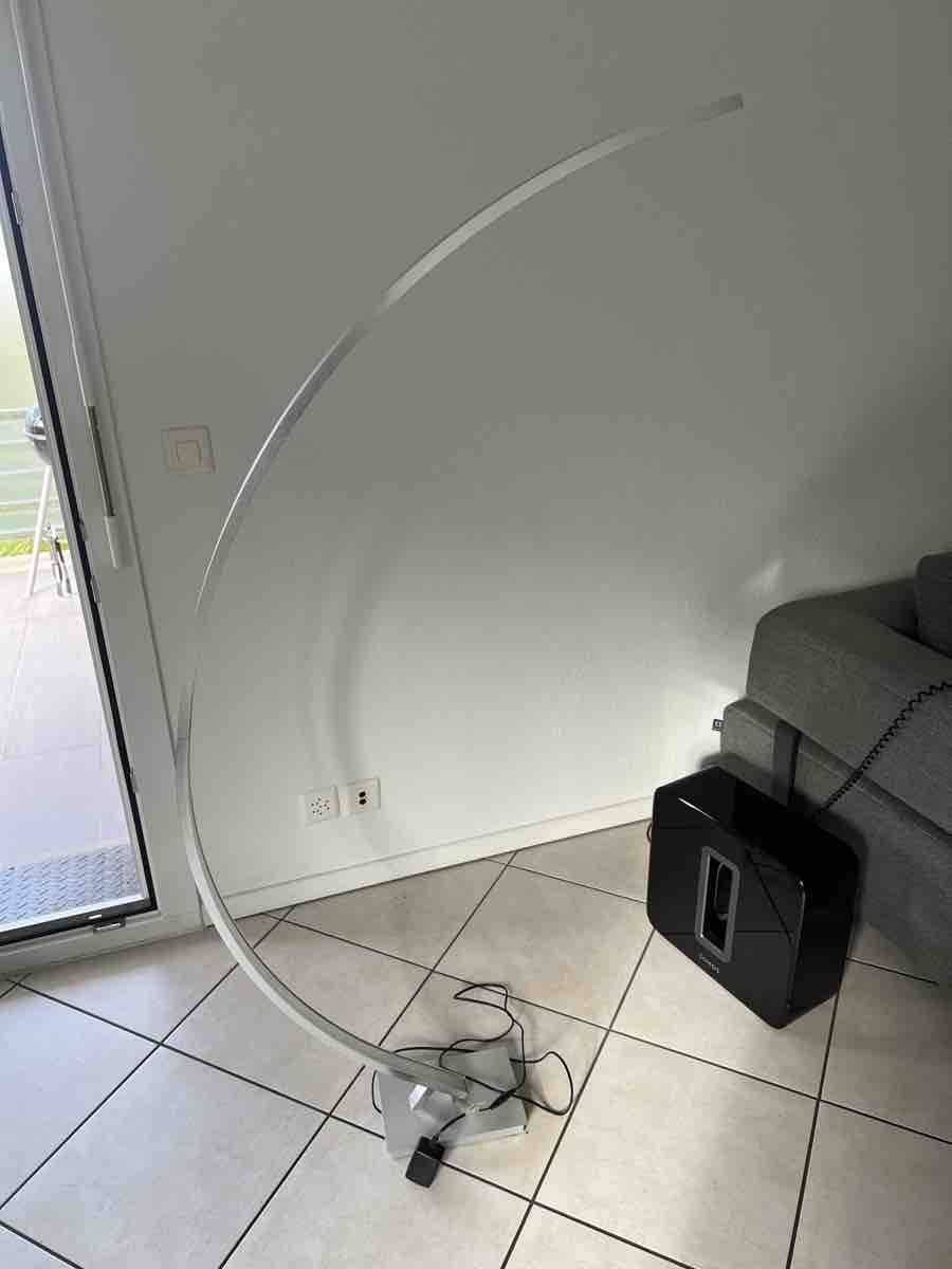 Lampen: Stehlampe silber gebogen – Gebraucht aus Kriens von schlompf02 1