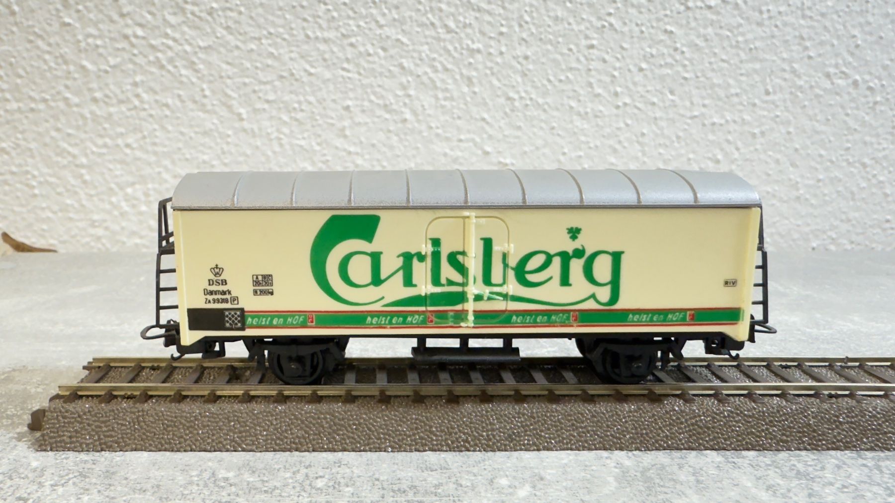 Lima Modelleisenbahnen: Lima Carlsberg H0 / DC – Gebraucht aus Windlach von Kelebra 2