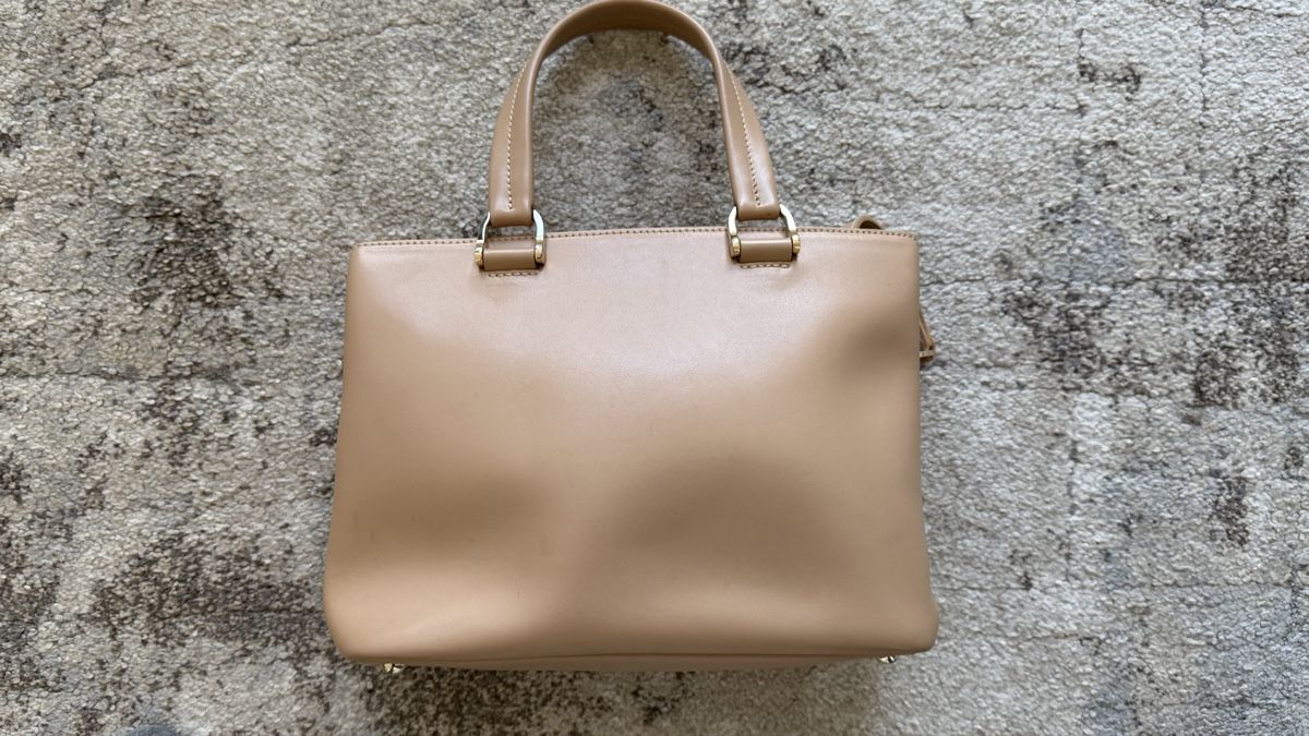 Sacs femmes: Elegante Longchamp-Handtasche in Beige – Neuf (Voir description) à Zollikerberg par out_w2lt 2