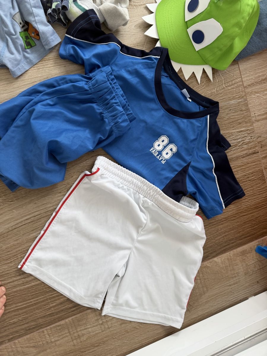 H&M Lotti & Set di vestiti: Kleiderpaket 122/128 gebraucht – Usato da Koblenz venduto da FamAllen 5