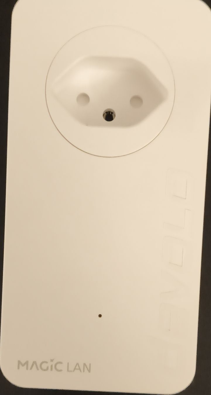 Devolo Laufwerke & Adapter: Devolo Magic 2 WiFi & LAN Powerline Set, 3 Adapter – Gebraucht aus Hittnau von mauzi1984 4