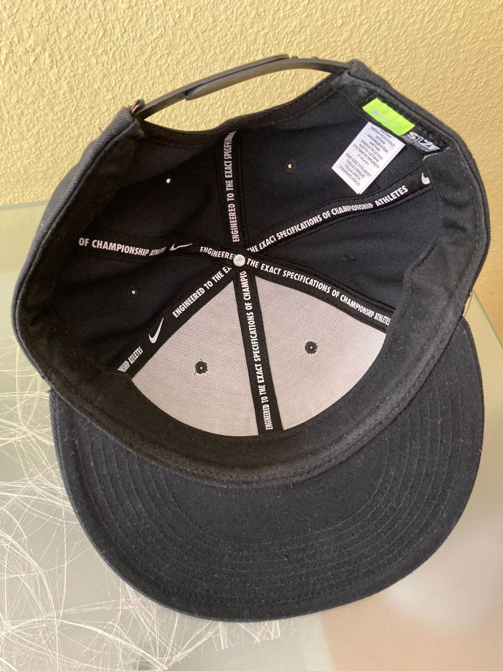 Nike Altro in  Abbigliamento & Accessori: Cape von Nike – Usato da Obfelden venduto da miau68 3
