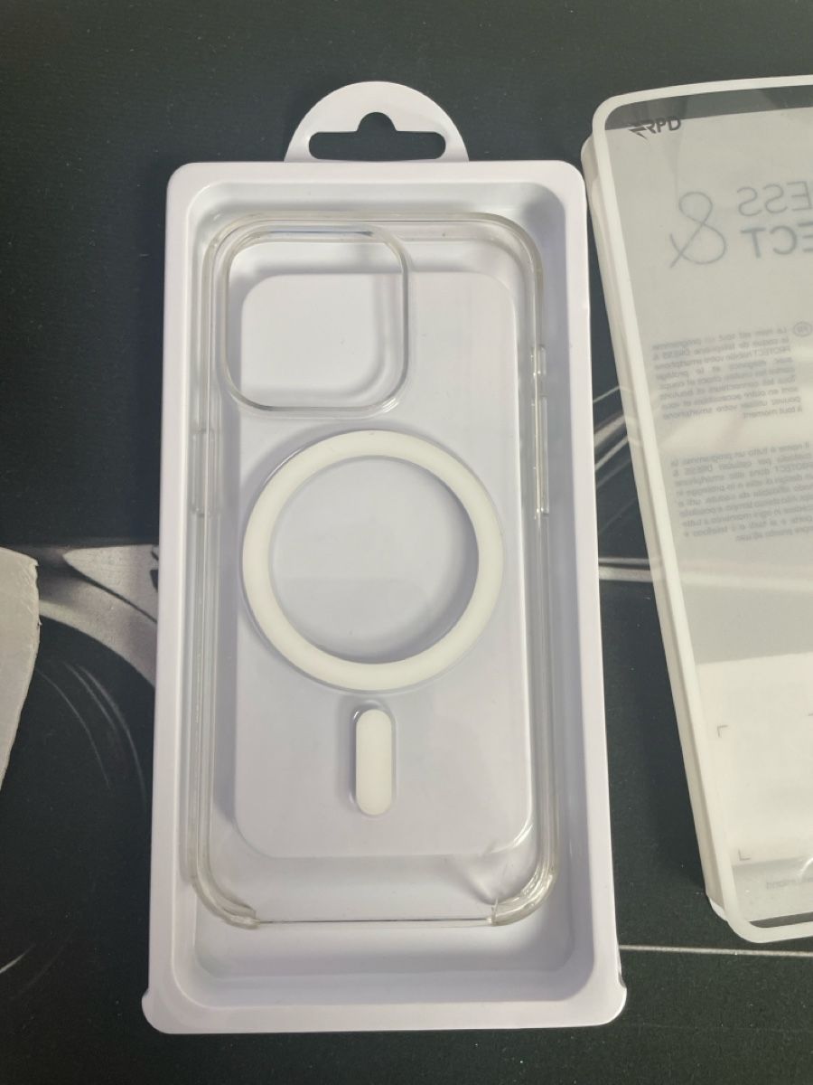 Apple Cover & Protezioni schermo: iPhone Hülle - mit MagSafe Funktion Originale Apple Hülle – Usato da Unterengstringen venduto da shu_8gw8 3