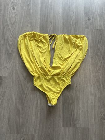 Sommerlicher Body in Gelb, neuwertig, Grösse S Damen