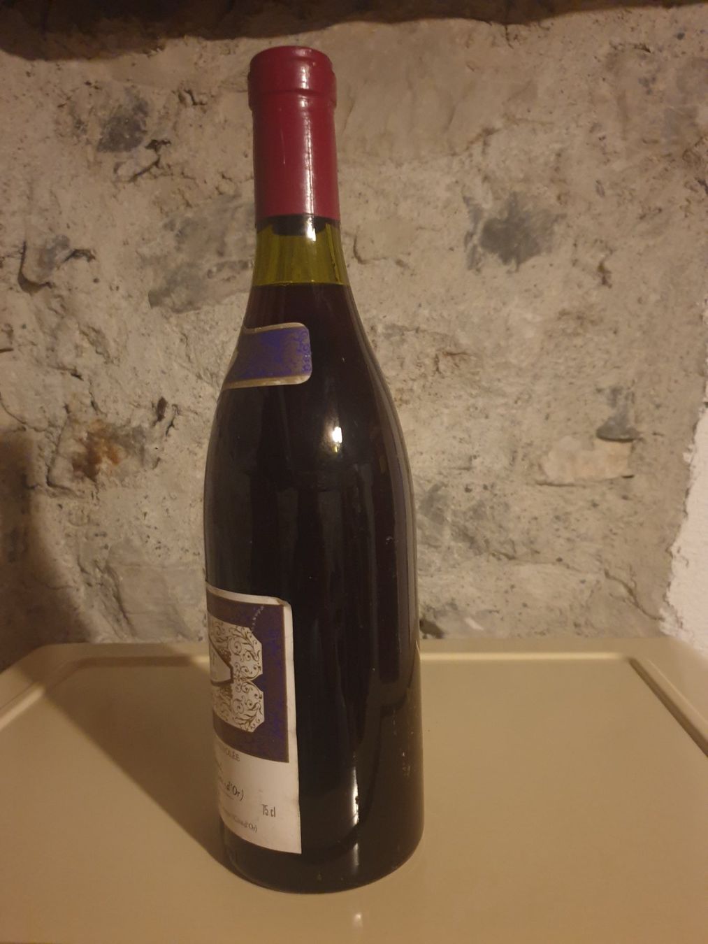 Wein: Meursault " Clos de la Baronne " – Gebraucht aus Rennaz von nunofilipe13 2