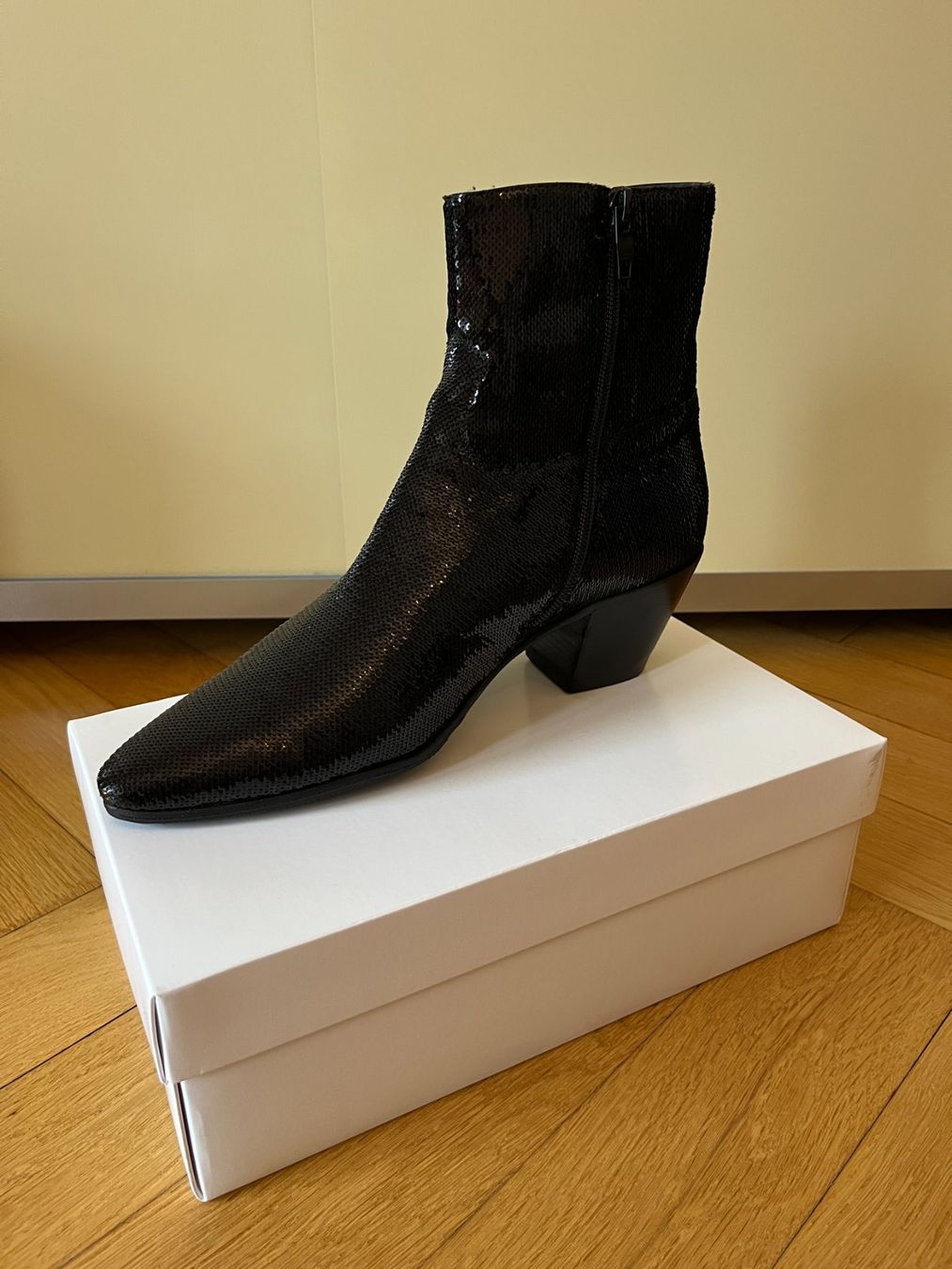 Celine Scarpe da uomo: Celine Sequin Jacno Boots - Rare! – Nuovo (secondo la descrizione) da Zürich venduto da Ankawhi 1
