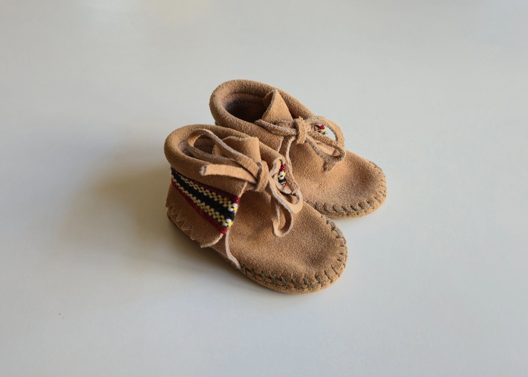 Chaussettes enfants: Herzige Baby Mocassins – D'occasion à Dättlikon par Wundertuete_