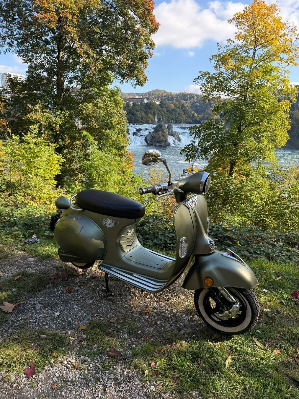 Scooter: Elektroroller EV 2000 Vorführmodell 45km/h – Nuovo (secondo la descrizione) da Neuhausen am Rheinfall venduto da Toeffdoc
