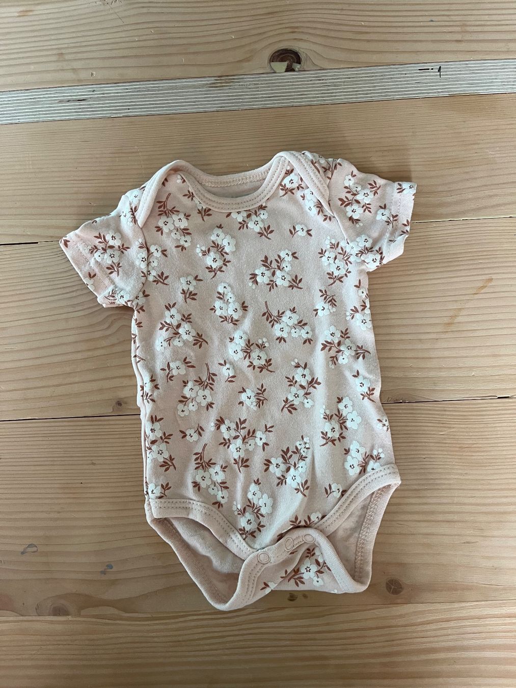 Lotti & Set di vestiti: Babykleidung Gr. 50/56 – Usato da Erlinsbach venduto da isa_z2yb 5