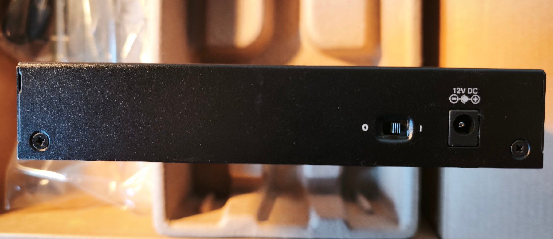 Cisco Hubs & Switches: Gigabit Switch Cisco SG110D-08HP – Gebraucht aus Cunter von Dubr 4