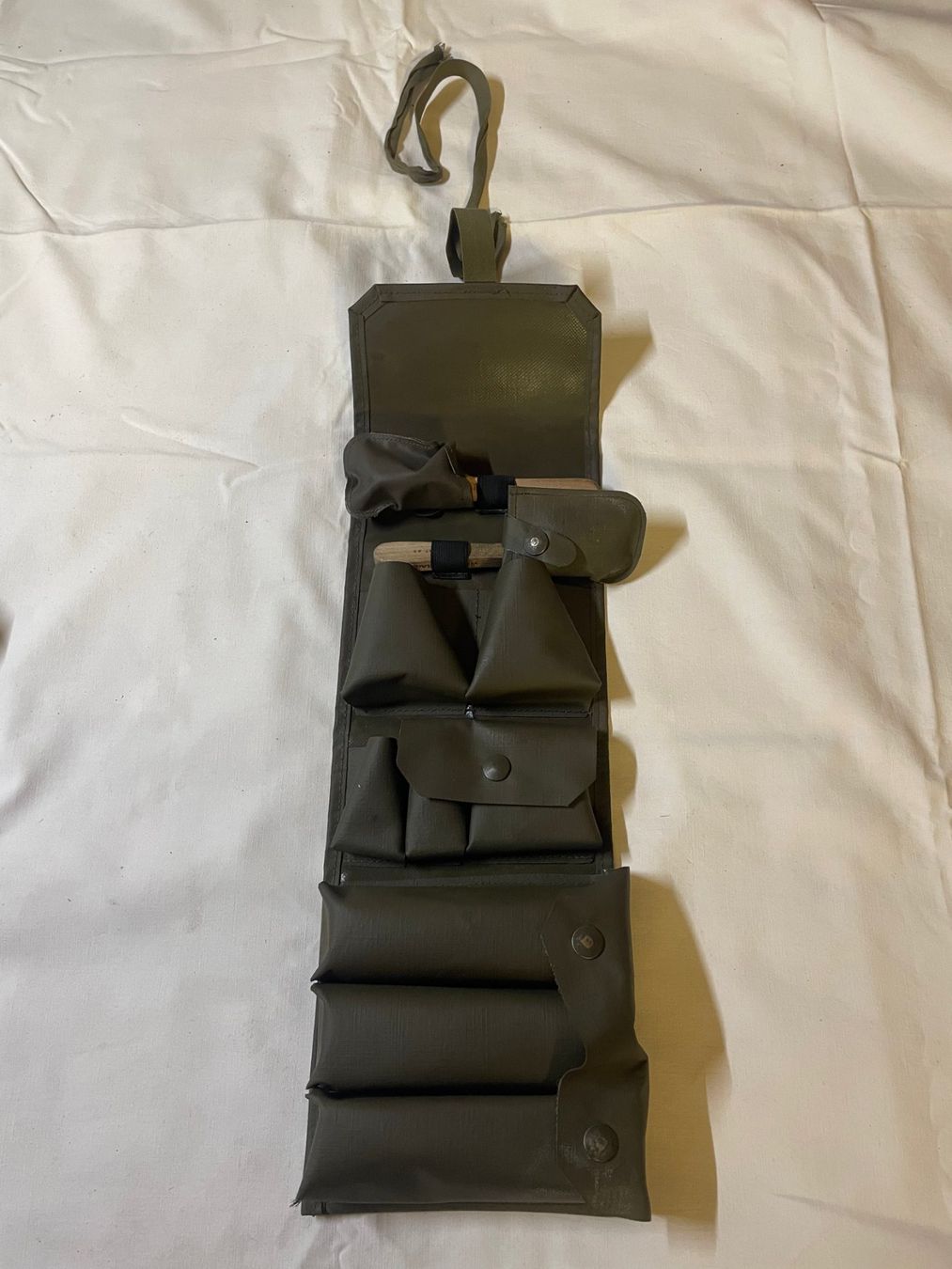 Schweizer Armee Tutti gli attrezzi: Original Schweizer Armee Schuhputzzeug – Usato da Bürchen venduto da UeliMueli84