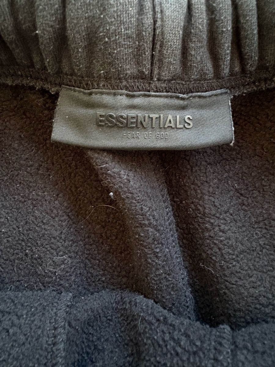 Fear of God Pantaloni: FEAR OF GOD ESSENTIALS jogging – Usato da GENEVE venduto da mchb 4