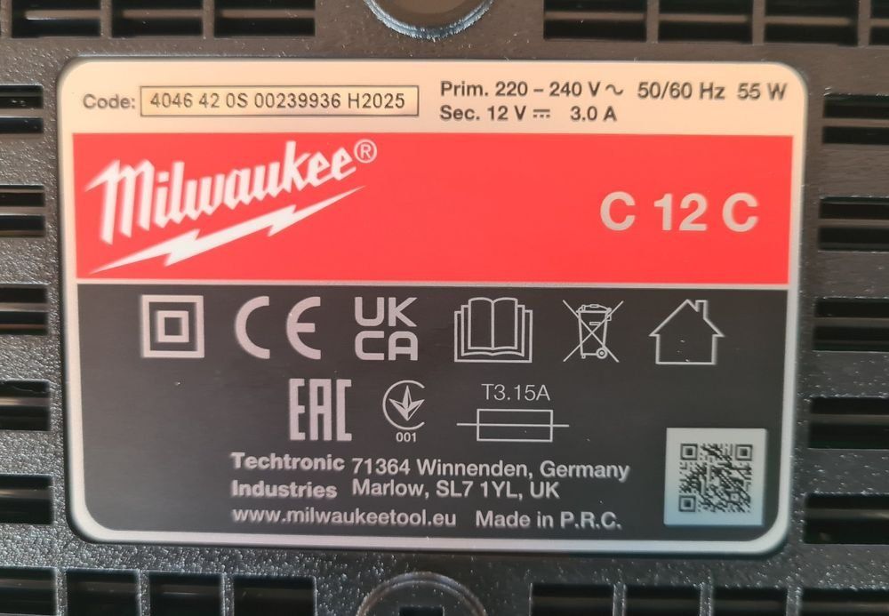 Milwaukee Caricatori & Batterie: Milwaukee 12V Ladegerät C12C – Nuovo (secondo la descrizione) da Lenk im Simmental venduto da Ramto0 1