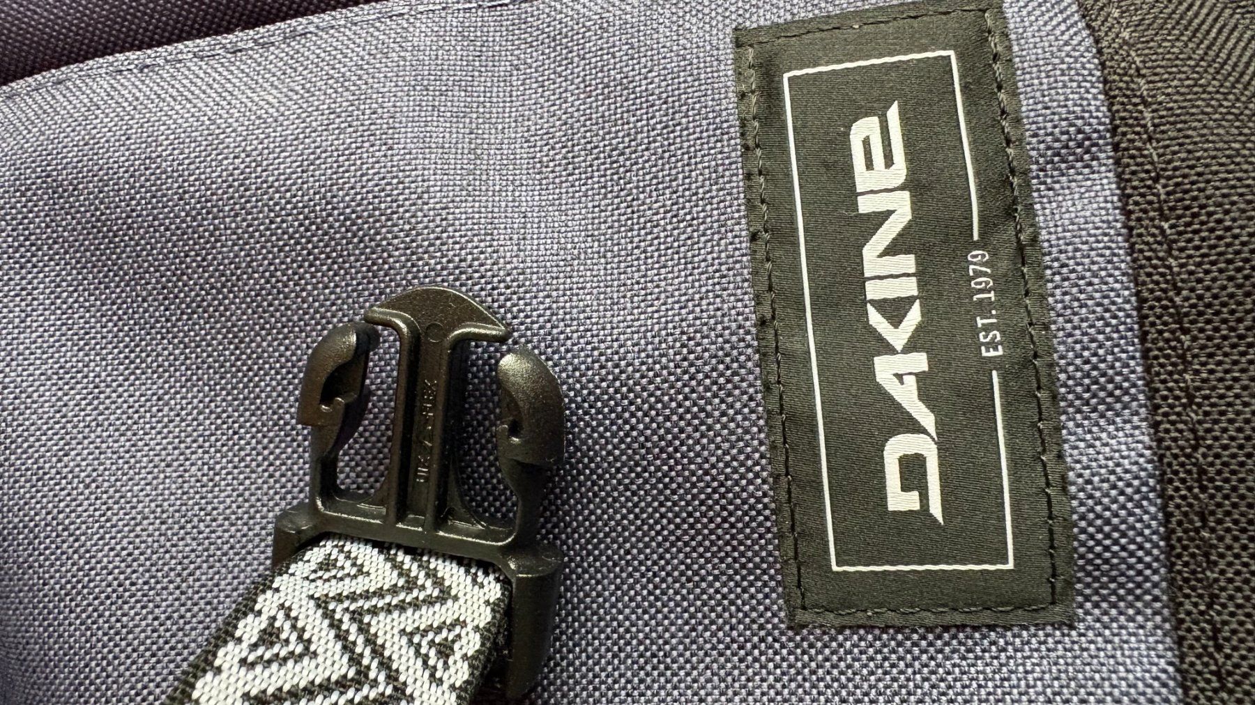 Dakine Zaini: Dakine Nora 25Liter Toploader – Usato da Laupen BE venduto da Dakataro 8