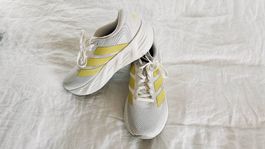 Adidas Laufschuhe nur 1x gebraucht - gr. 39 1/3