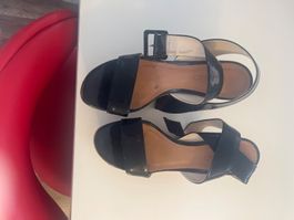 Italien Via Uno Elegante schuhe. Schwarze 38 Grosse