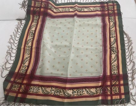 Seiden Foulard 🌸