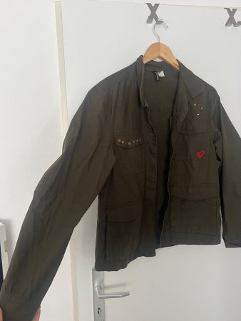 Grüne H&M Jacke (Gr. 34, oversized, Military, khaki, neu)