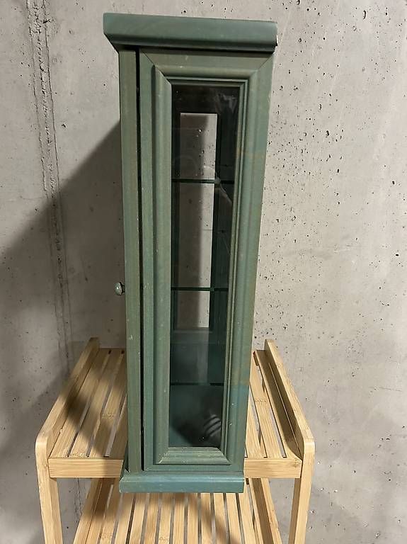 Vetrine: Holzvitrine mit Spiegelwand – Usato da Zürich venduto da sanpellegrino63 2