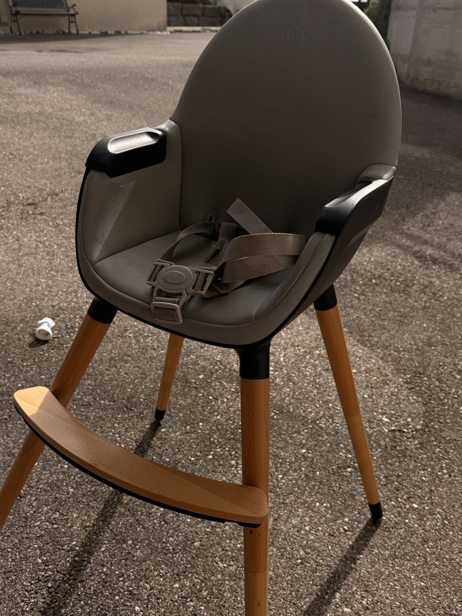 Seggioloni: Chaise haute Kinderkraft – Usato da Chézard-St-Martin venduto da kdu_f9lw 1
