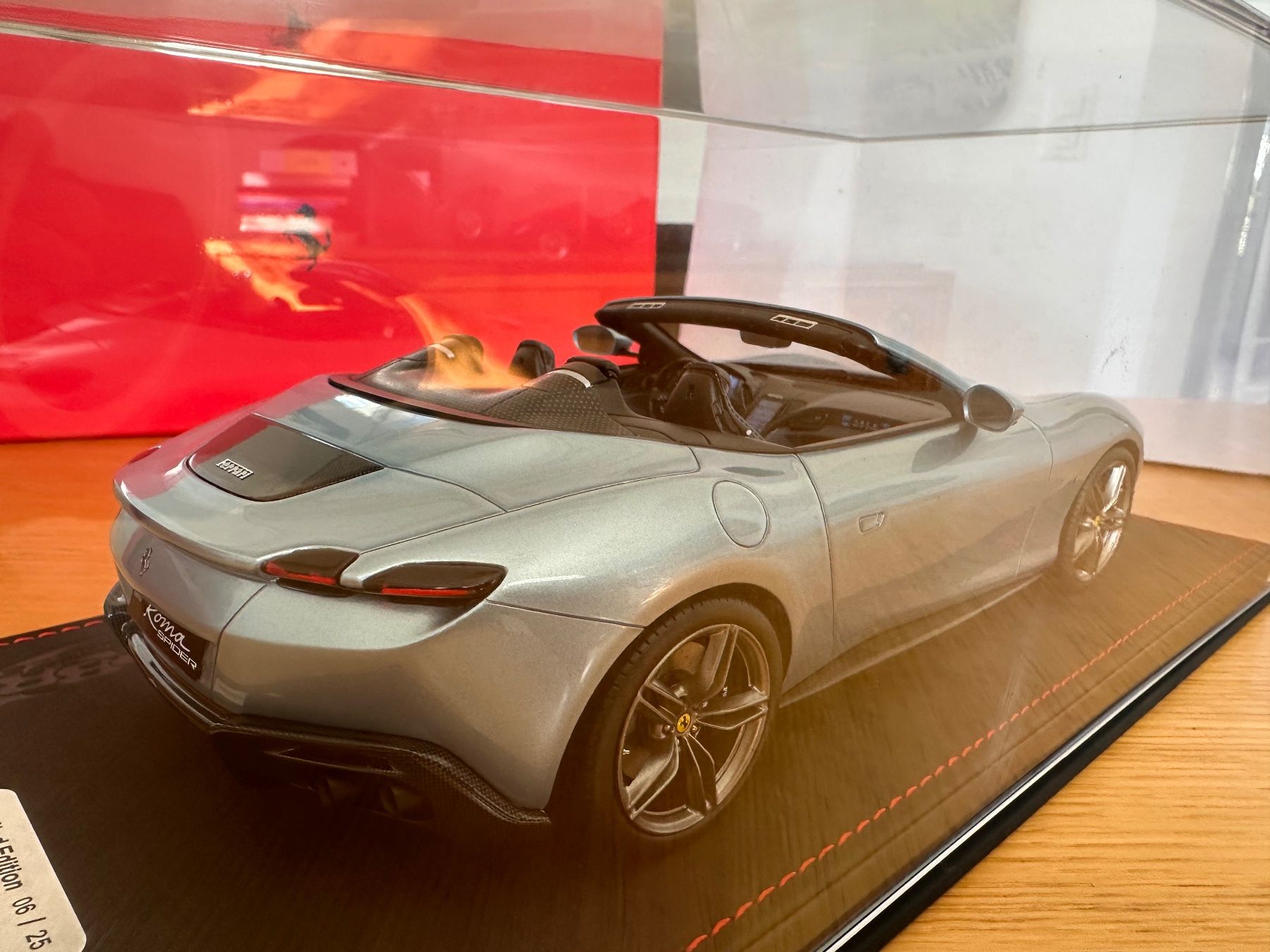 Ferrari Modellautos: Ferrari Roma Spider Grey alloy 1/18 – Neu und originalverpackt aus Stein AR von Krabbe2 4